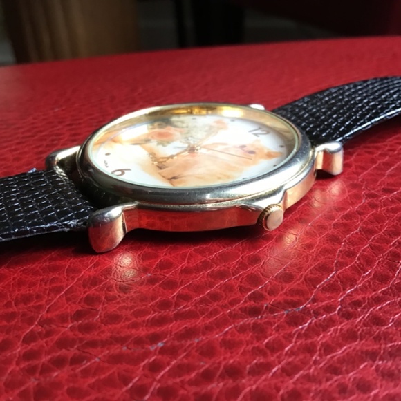 Vintage Regent Watch Cat Flowers Gold Tone Black Leather Wristband Analog Dial - Picture 12 of 16